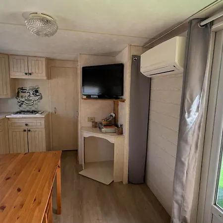 Camping Mobilhome Terrain Privé Cuisine D été Sud Corse